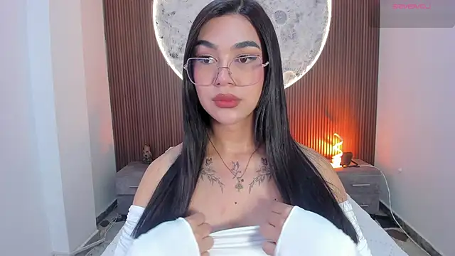 RoseCassie online show from 02-17-26, 01:40