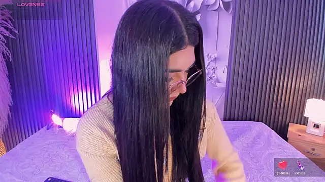 RoseCassie online show from 06-23-26, 01:53