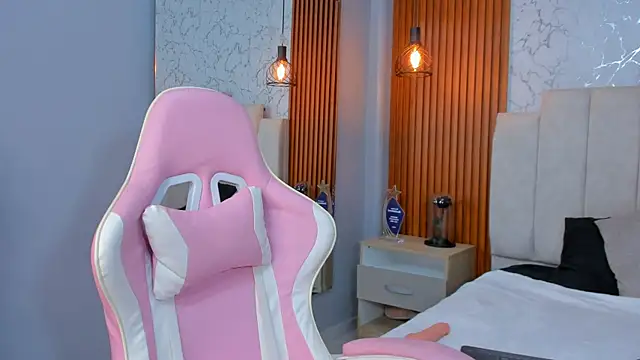 AinaraJimenez online show from 02-24-25, 09:53