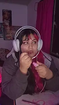 Snapshot of Pinky-Flower chatting on 02-15-26, 03:36 Pinky-Flower online show from 02-15-26, 03:36