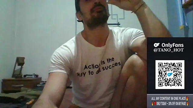 Snapshot of italianbighorse22 chatting on 10-12-25, 01:26 italianbighorse22 online show from 10-12-25, 01:26