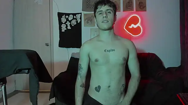 Snapshot of Antonello_Vannucci chatting on 01-13-25, 08:58 Antonello Vannucci online show from 01-13-25, 08:58