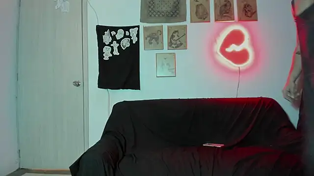 Snapshot of Antonello_Vannucci chatting on 01-15-25, 08:48 Antonello Vannucci online show from 01-15-25, 08:48