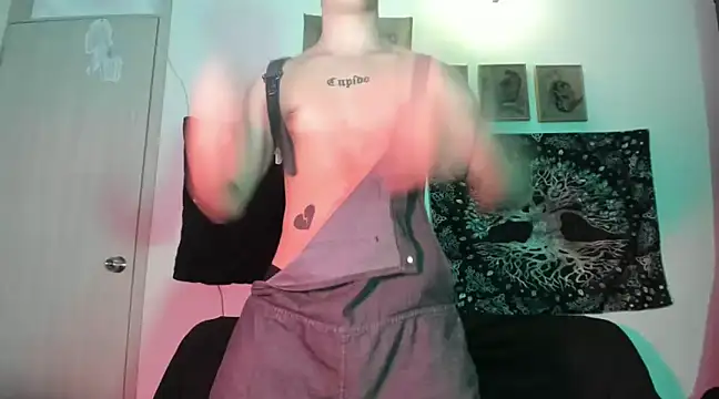 Snapshot of Antonello_Vannucci chatting on 01-24-25, 12:09 Antonello Vannucci online show from 01-24-25, 12:09