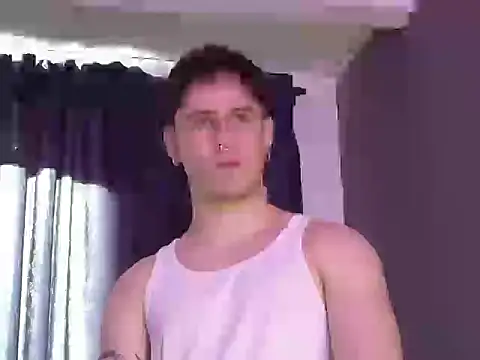 Snapshot of Antonello_Vannucci chatting on 03-19-26, 04:33 Antonello Vannucci online show from 03-19-26, 04:33