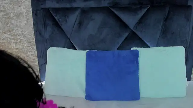 Lily Woodz online show from 09-27-25, 08:25