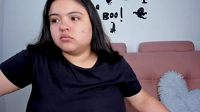 lizzie c online show from 11-05-25, 05:35