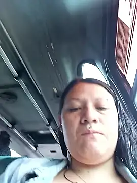 Snapshot of kattia_bk chatting on 10-28-25, 11:47 kattia bk online show from 10-28-25, 11:47