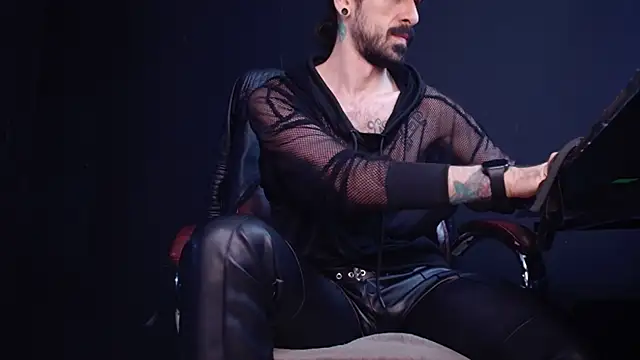 AxelColton online show from 10-27-25, 11:25