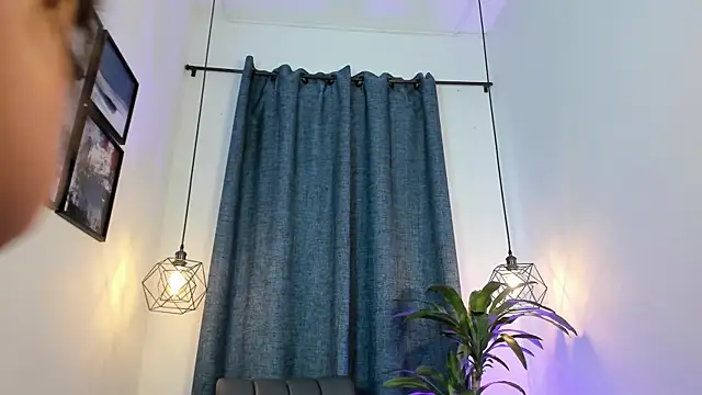Snapshot of ashly__ms chatting on 02-07-25, 12:28 ashly ms online show from 02-07-25, 12:28