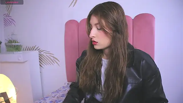 Daisha Riley online show from 03-07-25, 12:45