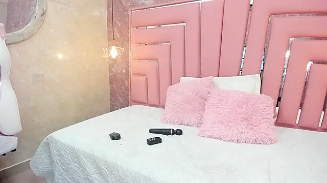 SEXY HOTTIE   online show from 01-26-25, 06:48