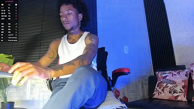 JhonyMiller  online show from 11-11-25, 07:36