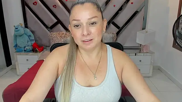 Snapshot of natalia5560 chatting on 10-09-25, 12:58 natalia5560 online show from 10-09-25, 12:58