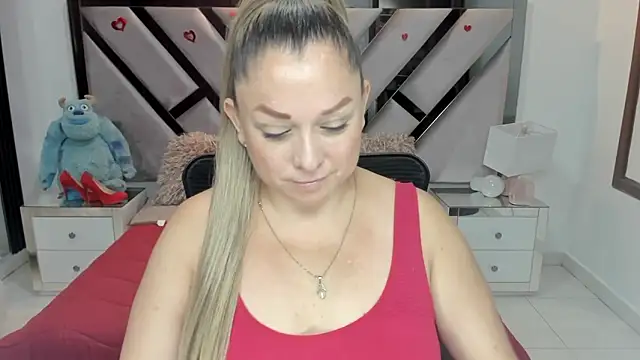 natalia5560 online show from 11-02-25, 01:13