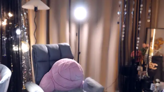 zhdhdbdkx online show from 09-19-25, 05:13