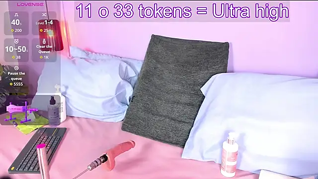 Little lili19 online show from 03-11-26, 09:32