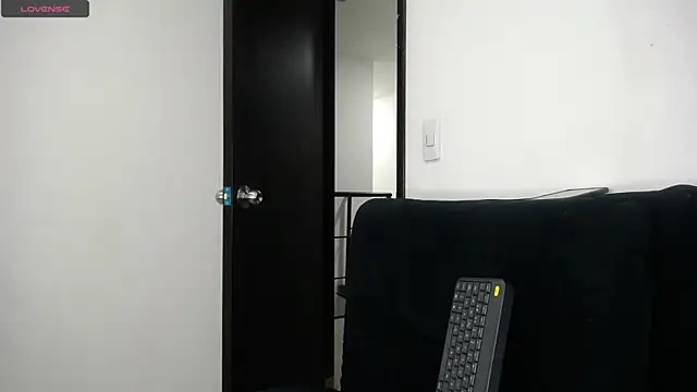 AbrilSonne online show from 09-11-25, 12:22