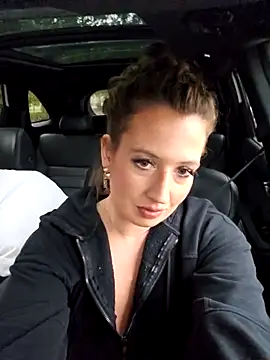 stunnaagirll online show from 09-15-25, 01:05