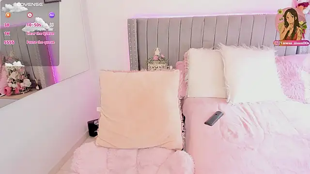 vanesa moon   online show from 05-17-26, 03:19