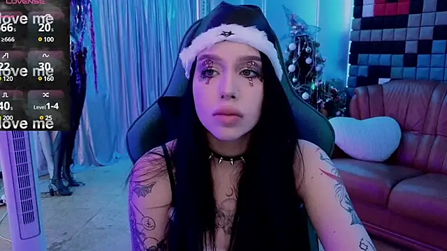 Snapshot of alexx_succubus chatting on 12-26-24, 05:58 alexx succubus online show from 12-26-24, 05:58