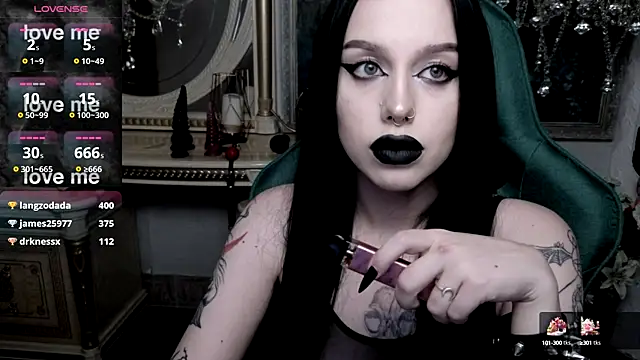 Snapshot of alexx_succubus chatting on 03-04-25, 08:38 alexx succubus online show from 03-04-25, 08:38