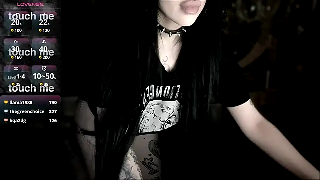 Snapshot of alexx_succubus chatting on 03-13-25, 01:43 alexx succubus online show from 03-13-25, 01:43