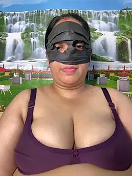 FlatVincy4 online show from 09-08-25, 04:06