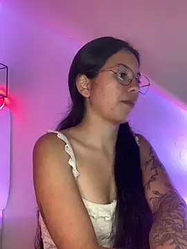 Snapshot of Rosita_forever_ chatting on 01-25-25, 06:02 Rosita forever online show from 01-25-25, 06:02