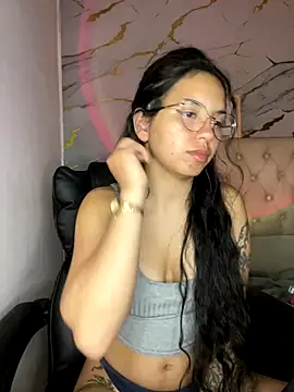 Snapshot of Rosita_forever_ chatting on 10-03-25, 05:48 Rosita forever online show from 10-03-25, 05:48