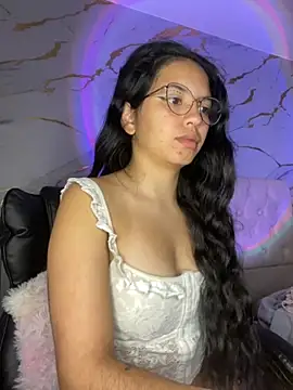 Snapshot of Rosita_forever_ chatting on 10-05-25, 12:58 Rosita forever online show from 10-05-25, 12:58