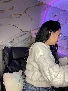 Snapshot of Rosita_forever_ chatting on 10-11-25, 04:55 Rosita forever online show from 10-11-25, 04:55