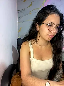 Snapshot of Rosita_forever_ chatting on 10-18-25, 08:31 Rosita forever online show from 10-18-25, 08:31