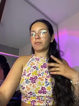 Rosita forever  online show from 05-14-26, 04:47