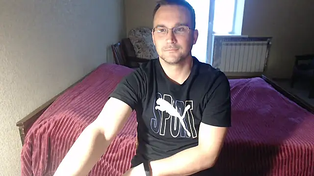 Snapshot of Sanderx chatting on 03-19-25, 06:46 Sanderx online show from 03-19-25, 06:46