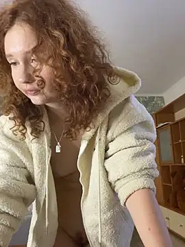 Snapshot of Anna_Desire_ chatting on 12-29-24, 01:28 Anna Desire online show from 12-29-24, 01:28