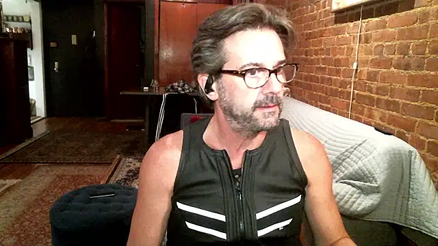 Johnny Bottoms online show from 10-23-25, 10:19