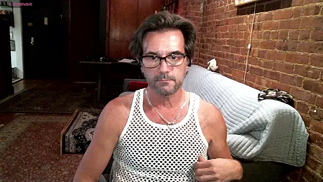 Johnny Bottoms online show from 11-21-25, 11:36