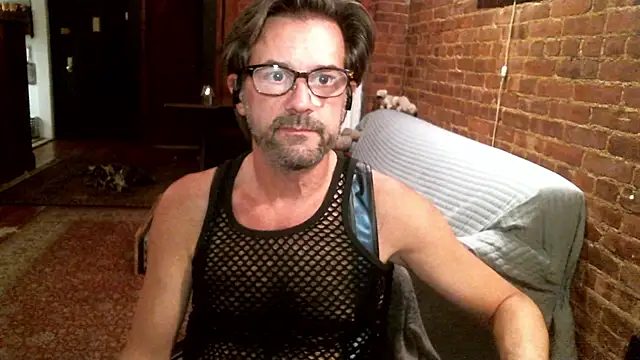 Johnny Bottoms online show from 12-04-25, 12:31