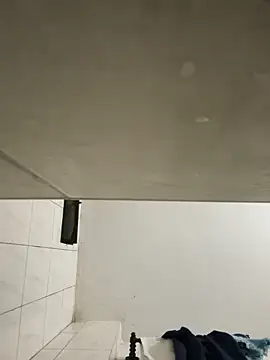 Snapshot of GildanK18 chatting on 10-25-25, 02:56 GildanK18 online show from 10-25-25, 02:56