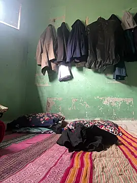 Snapshot of GildanK18 chatting on 01-13-26, 06:08 GildanK18 online show from 01-13-26, 06:08