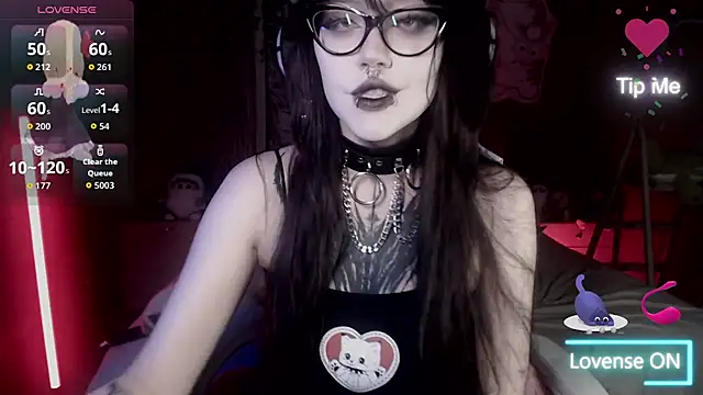 Snapshot of chloe_crystall_killer chatting on 09-12-25, 10:21 chloe crystall killer online show from 09-12-25, 10:21
