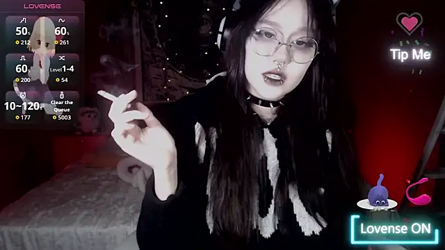Snapshot of chloe_crystall_killer chatting on 10-04-25, 07:39 chloe crystall killer online show from 10-04-25, 07:39