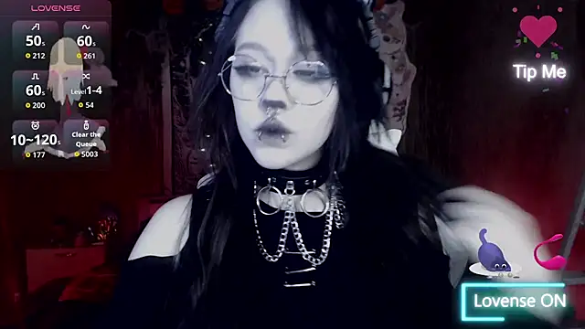 Snapshot of chloe_crystall_killer chatting on 10-20-25, 11:54 chloe crystall killer online show from 10-20-25, 11:54