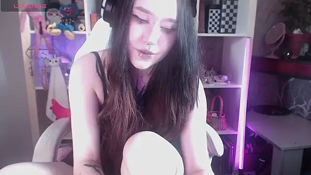 chloe crystall killer online show from 06-30-26, 11:00