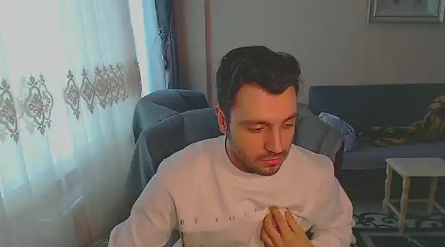 handsomeee04 online show from 02-04-25, 01:48