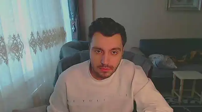 handsomeee04 online show from 02-05-25, 11:55