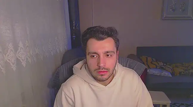 handsomeee04 online show from 02-09-25, 09:49