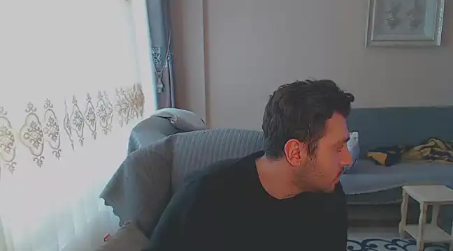 handsomeee04 online show from 02-19-25, 12:00