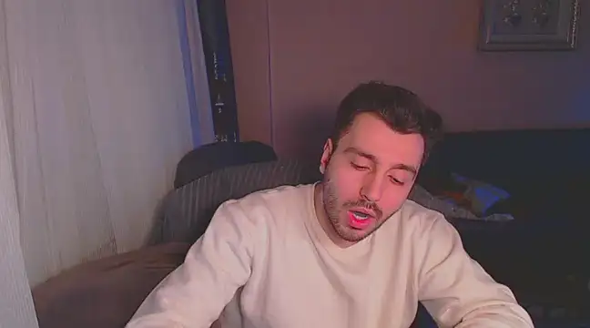 handsomeee04 online show from 03-04-25, 10:05